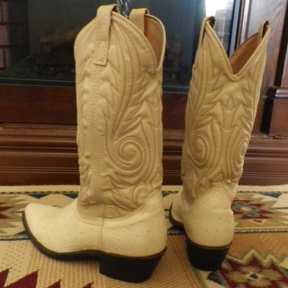 LIKE NEW VERY LITTLE WEAR ON THE SOLES - Men's cream ostrich skin western boots - Picture 5 of 7